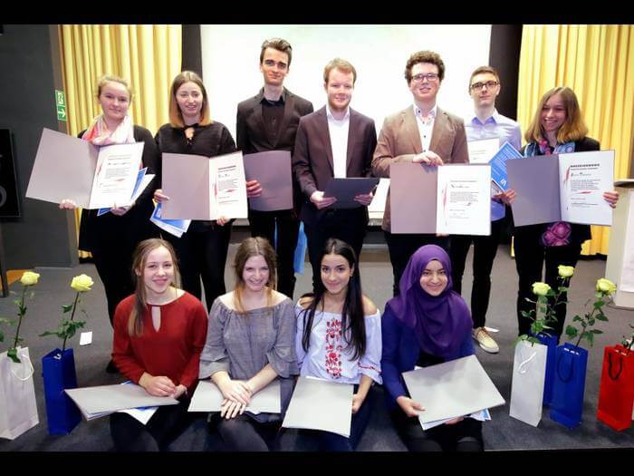 Sprachen als Schlüssel zur Welt: Deutsch-Französische Gesellschaft verleiht Exzellenzpreis an elf Mainzer Abi-Jahrgangsbeste