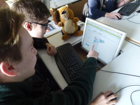 Erfolgreiche Teilnahme an der 1. Runde des Jugendwettbewerbs Informatik