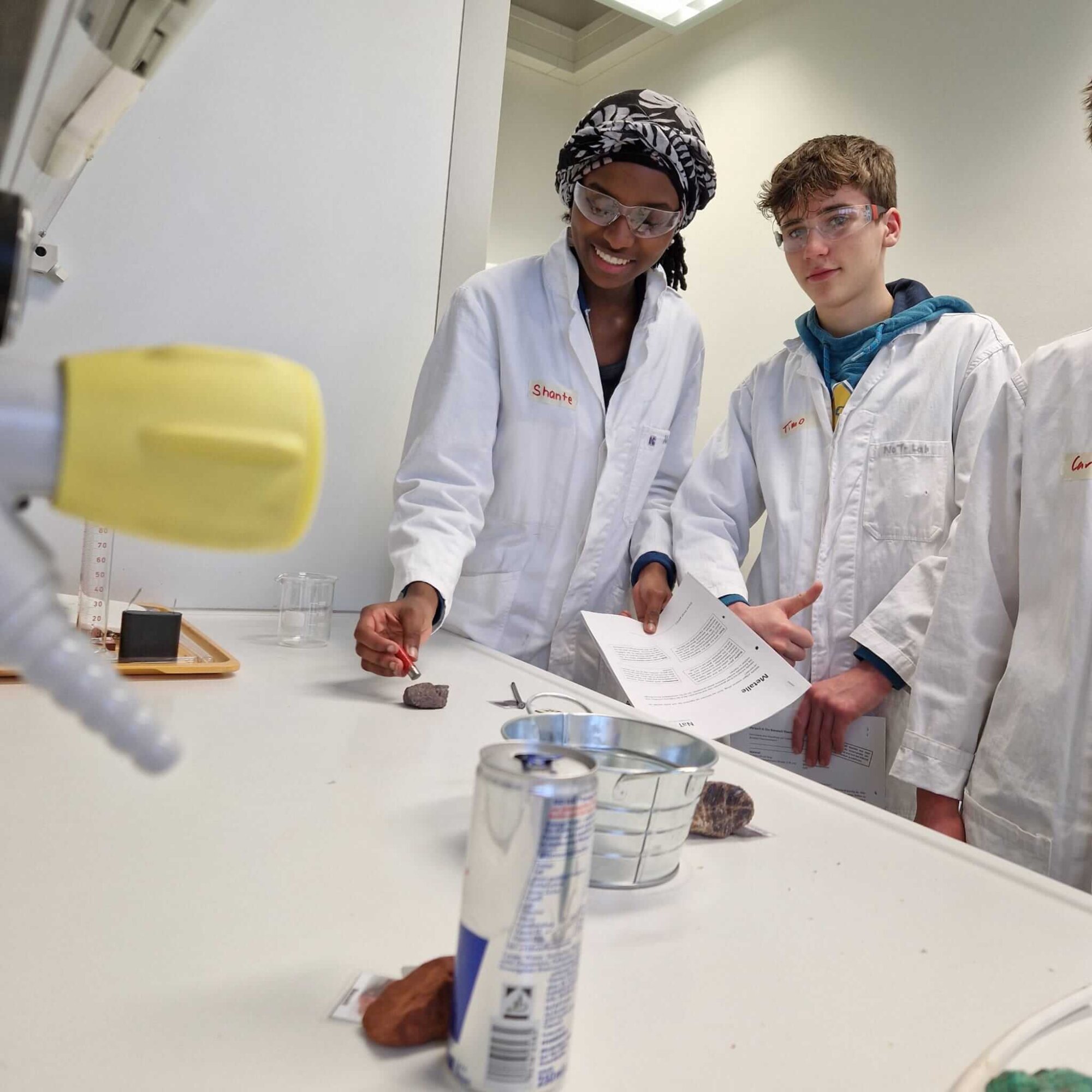Exkursion der neunten Klassen 2023 zum Schülerlabor der Chemie der Universität Mainz