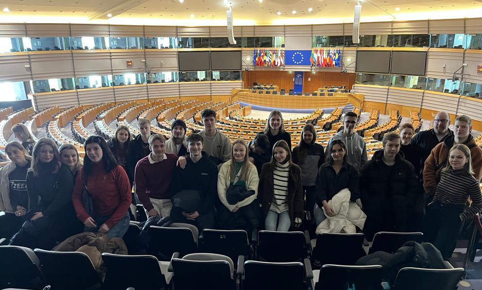 Brüsselfahrt des bilingualen Sozialkundekurses  der MSS 13