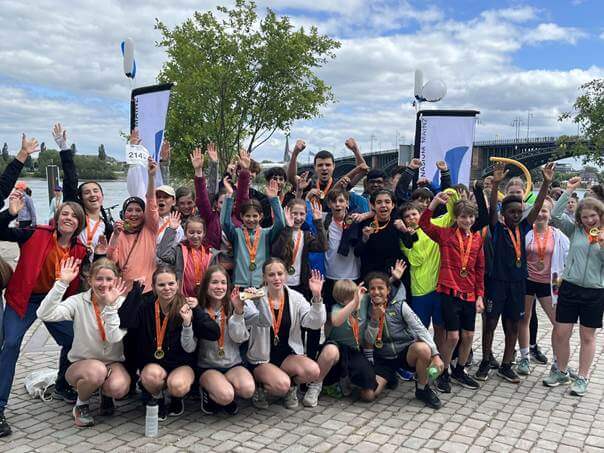 Das Schloss beim Mainzer Halbmarathon: Mit viel Spaß und zwei Platzierungen